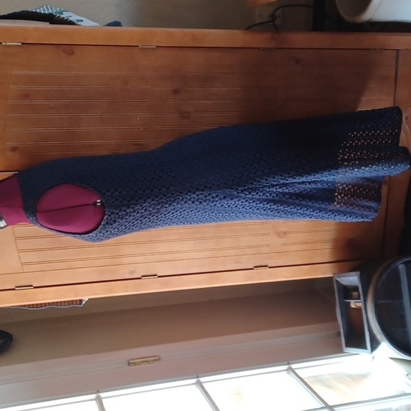 A U W SLEEVELESS CROCHETED HILO DRESS - Picture 4 of 8